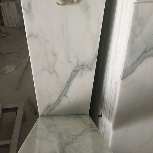 Calacatta gold tiles 4.jpg